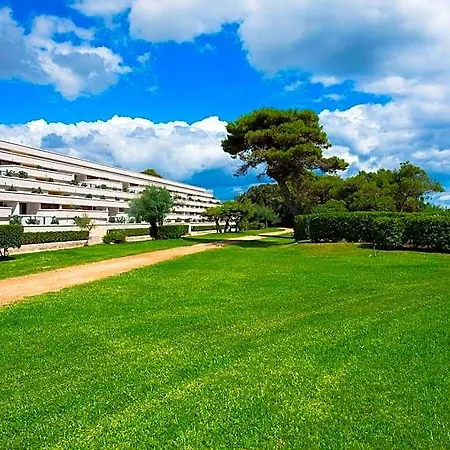 Voi Alimini Hotel