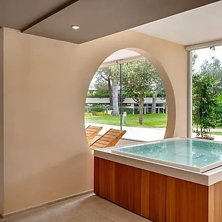 Voi Alimini Hotel 3*