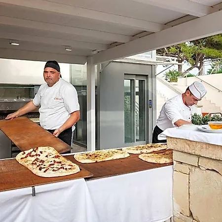 Voi Alimini Hotel 3*