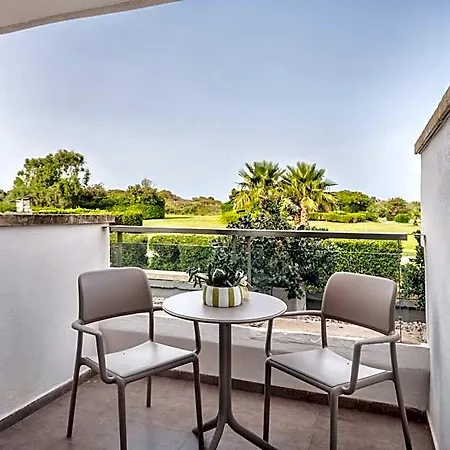 Voi Alimini Hotel 3*